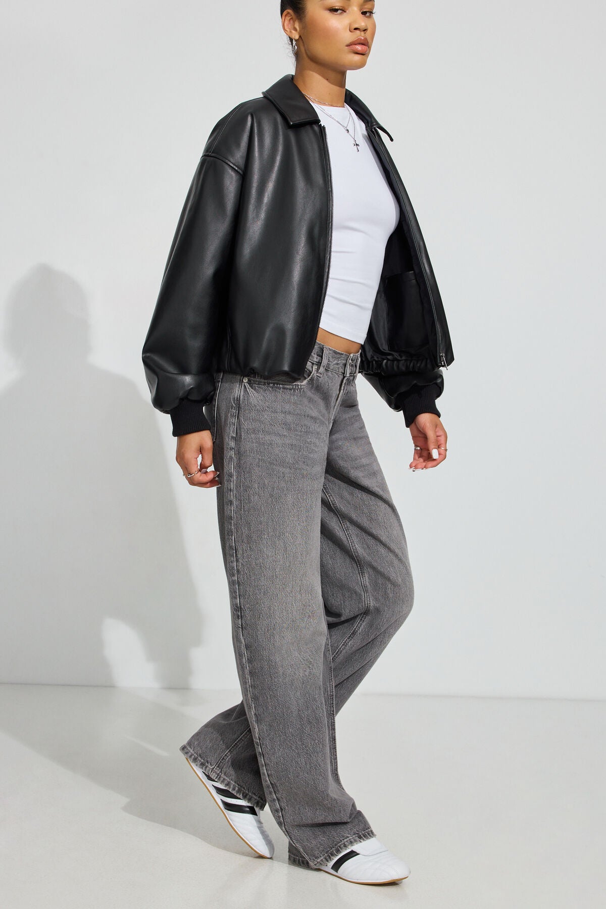 Low Rise Baggy Jeans