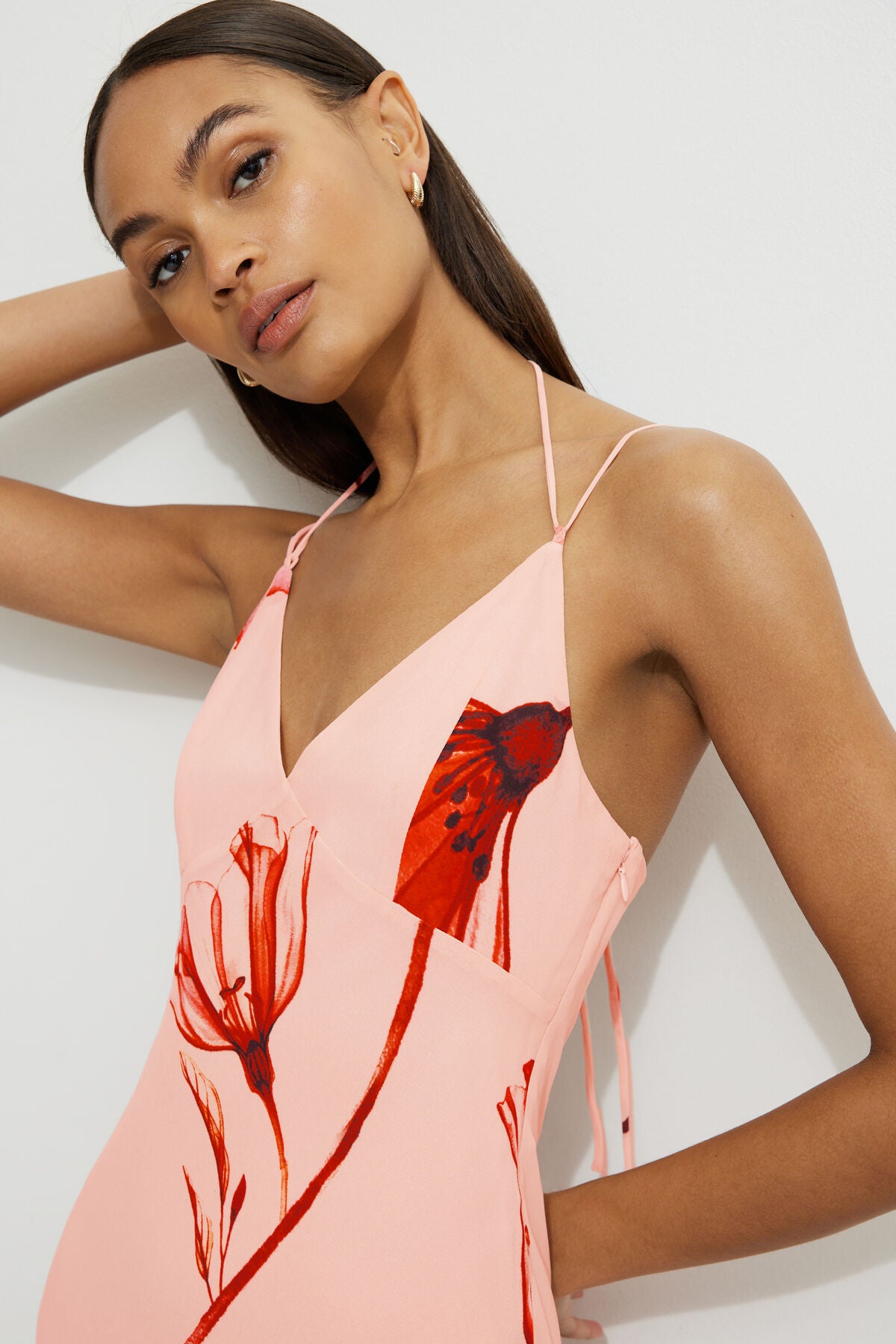 Robe midi asymétrique à volants