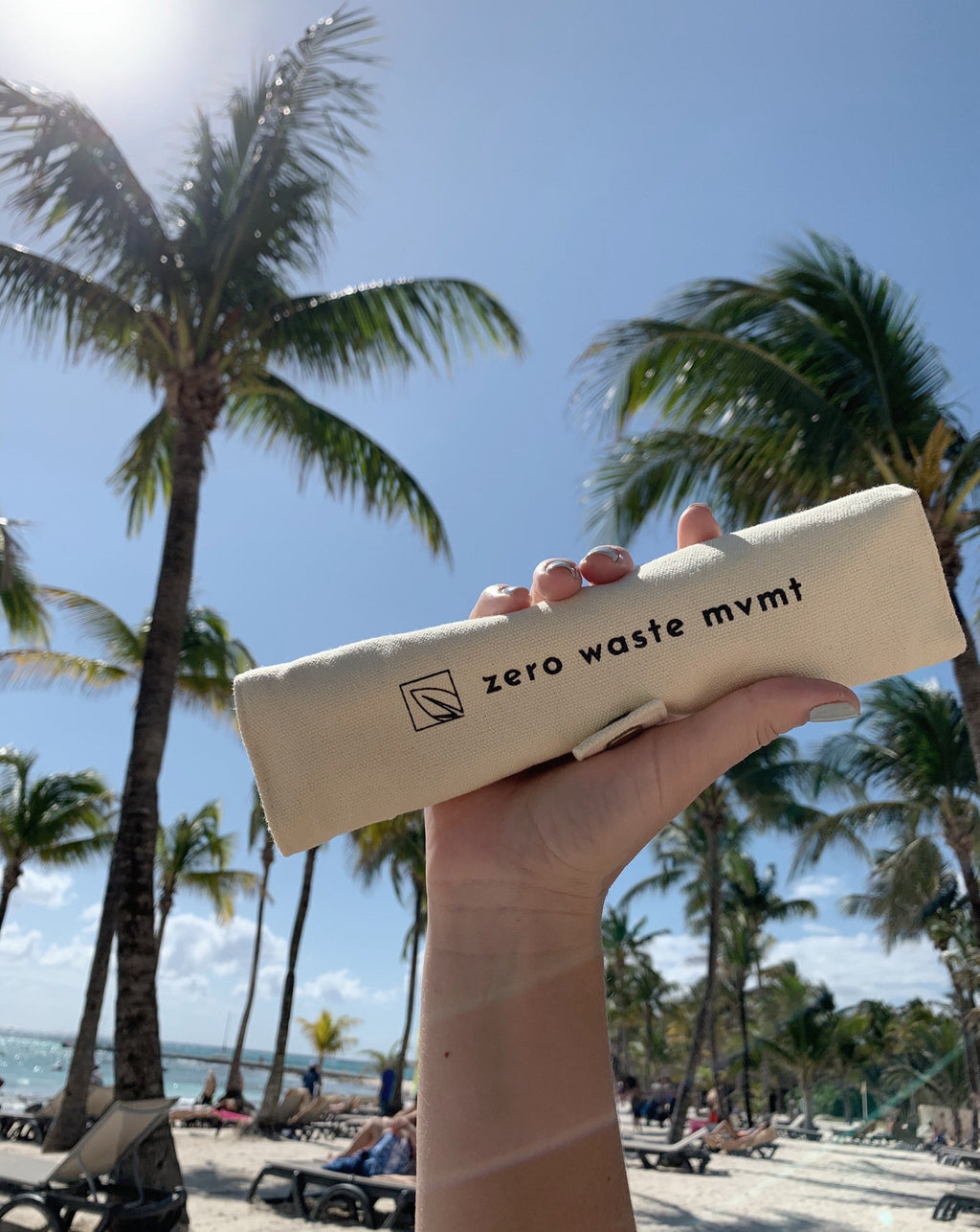 Ensemble d'ustensiles de voyage en bambou avec pochette