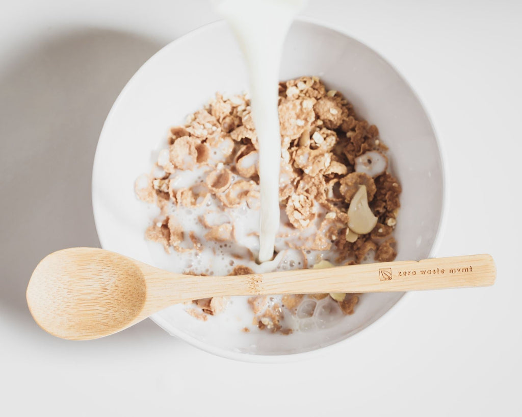 Ensemble d'ustensiles de voyage en bambou avec pochette