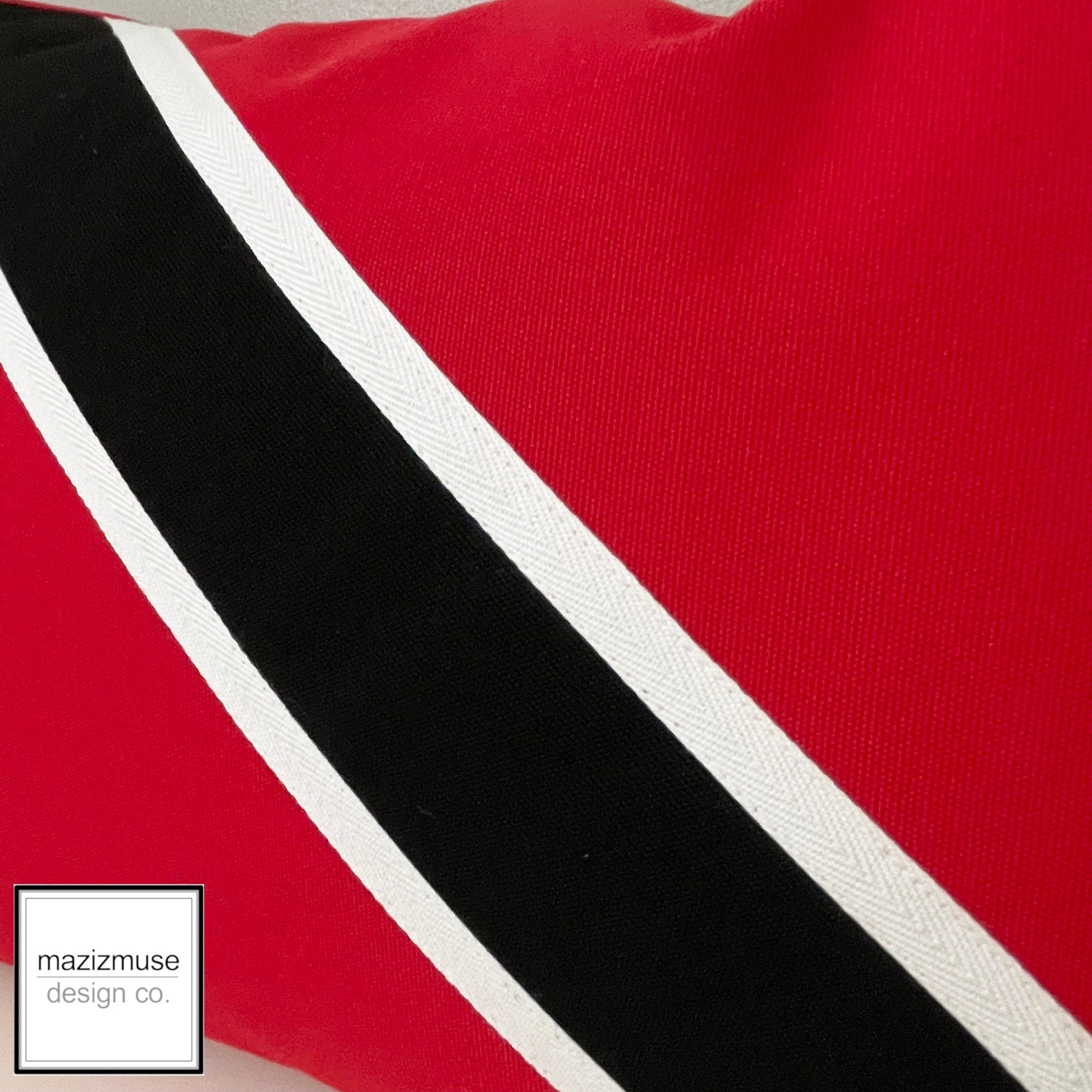 Housse de coussin Sunbrella® drapeau de Trinité-et-Tobago, taie d'oreiller drapeau par Mazizmuse 