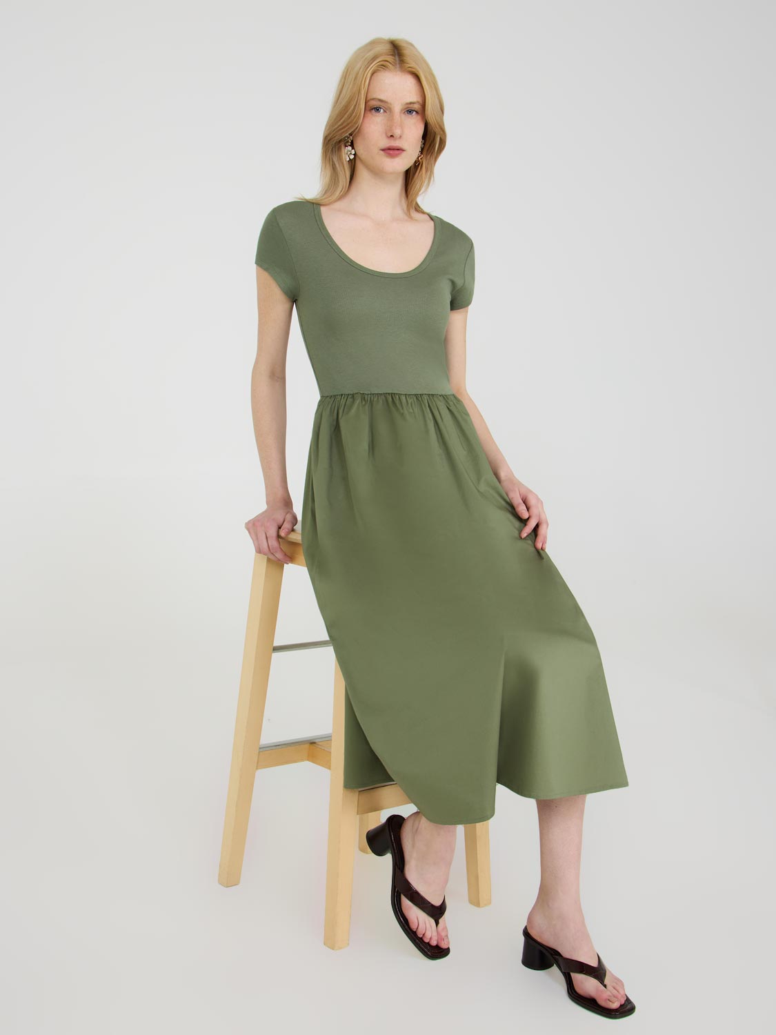 Robe mi-longue à manches courtes 2-Fer