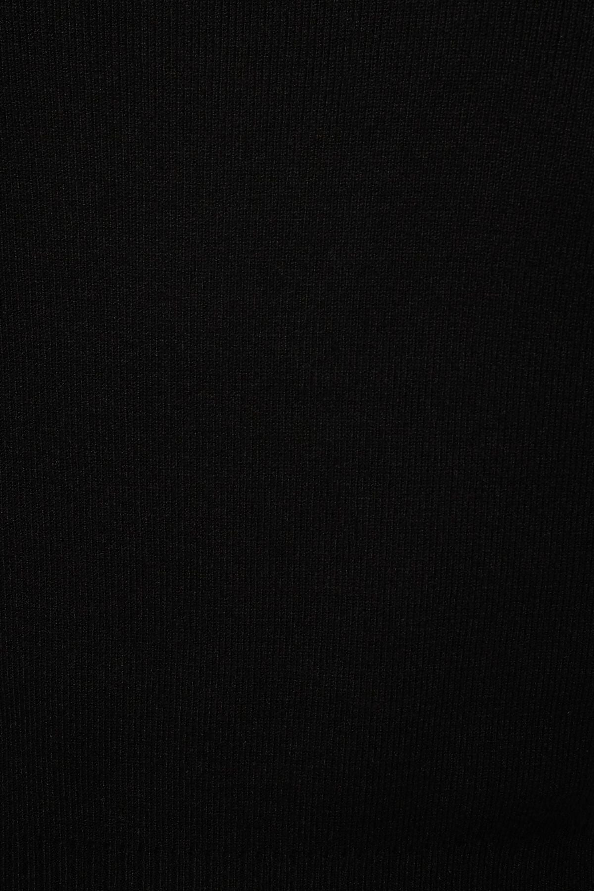 Ribbed V Neck Cardigan