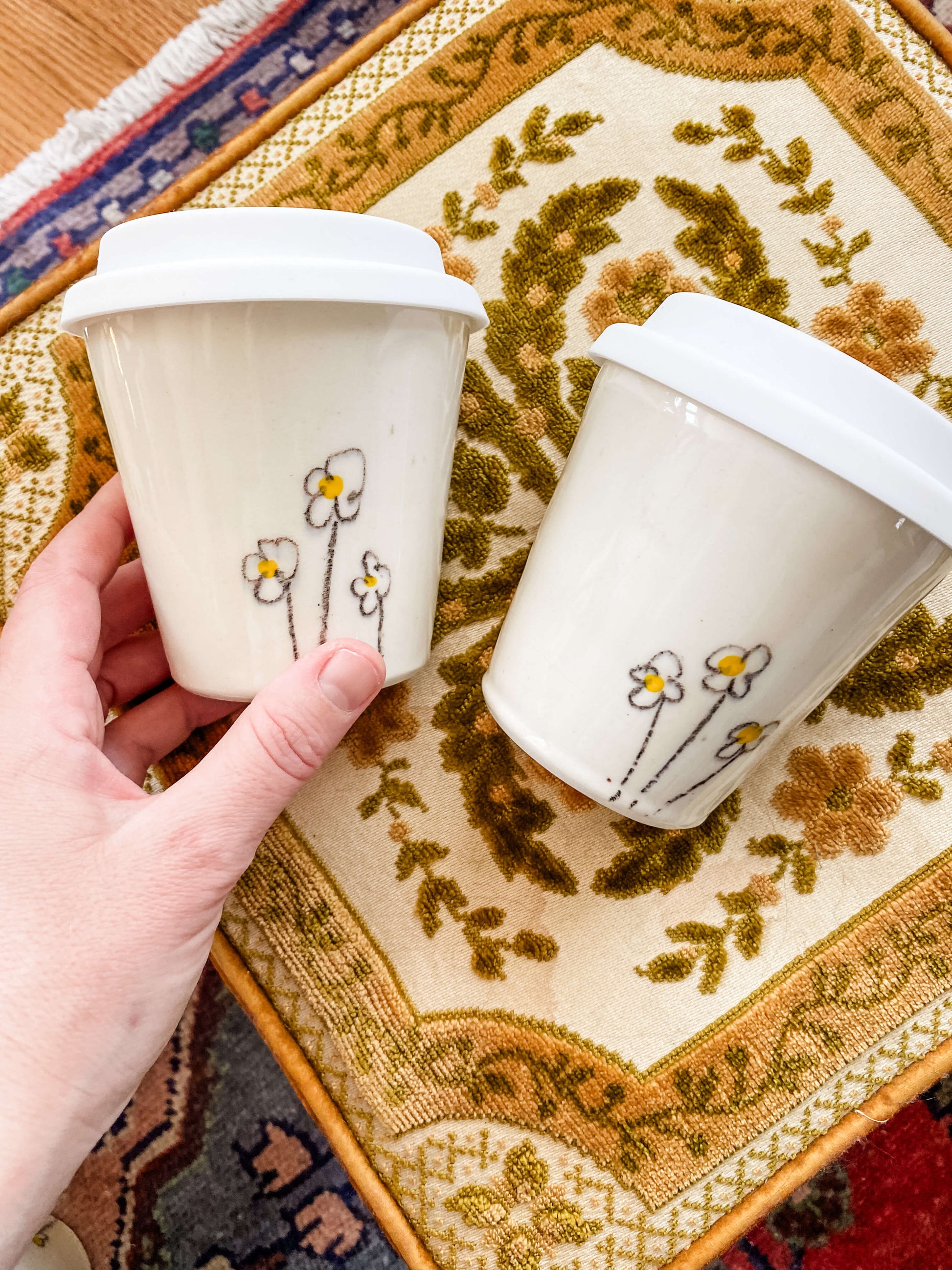 Tasses à café en porcelaine Daisy avec couvercle à emporter - 8 oz
