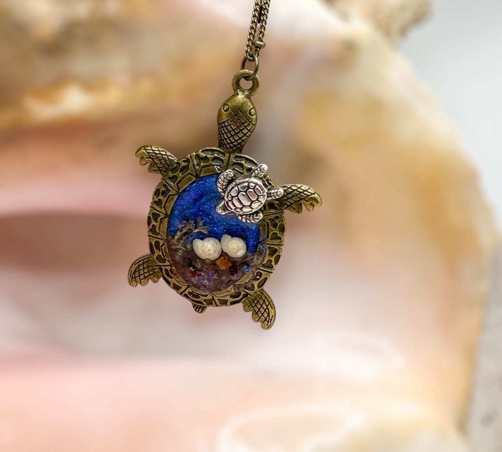Oceanic Elegance: Turtle-Inspired Pendants with Real Seashells & Sand