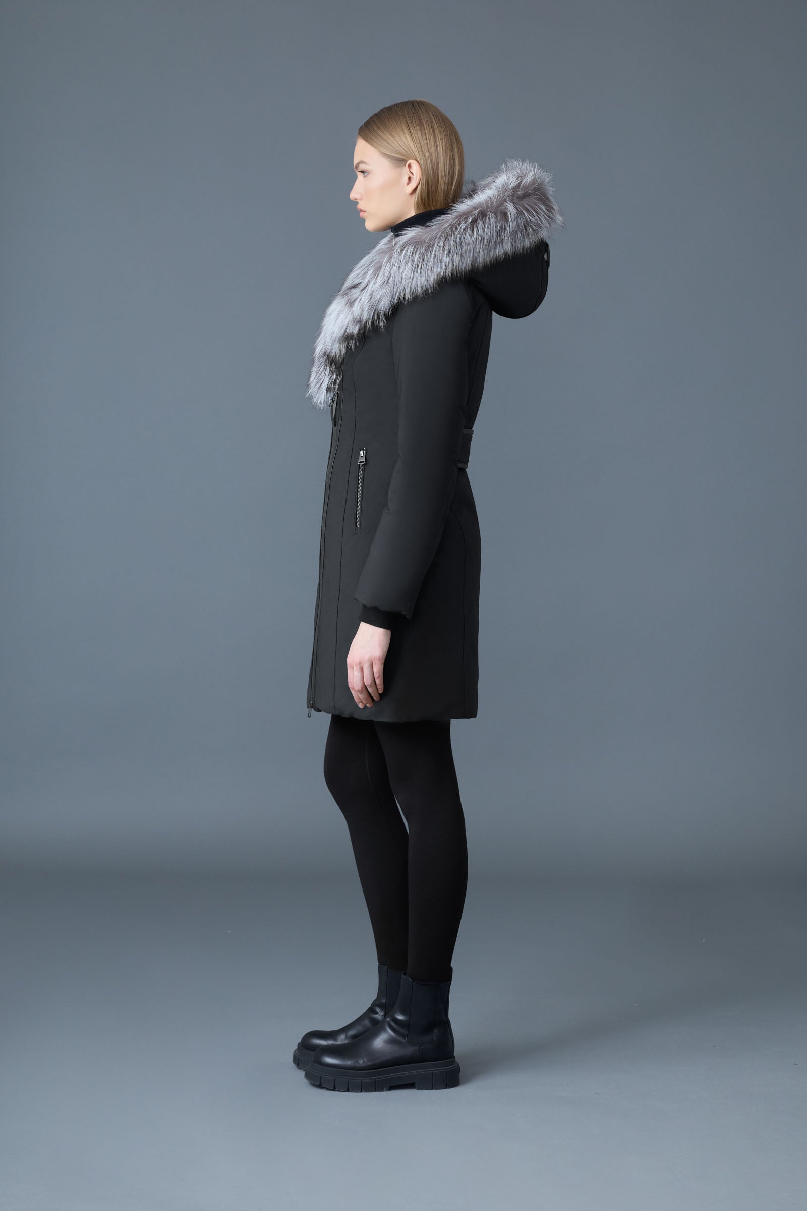Manteau TRISH Powder Touch avec fourrure de renard argenté Signature Mackage Collar