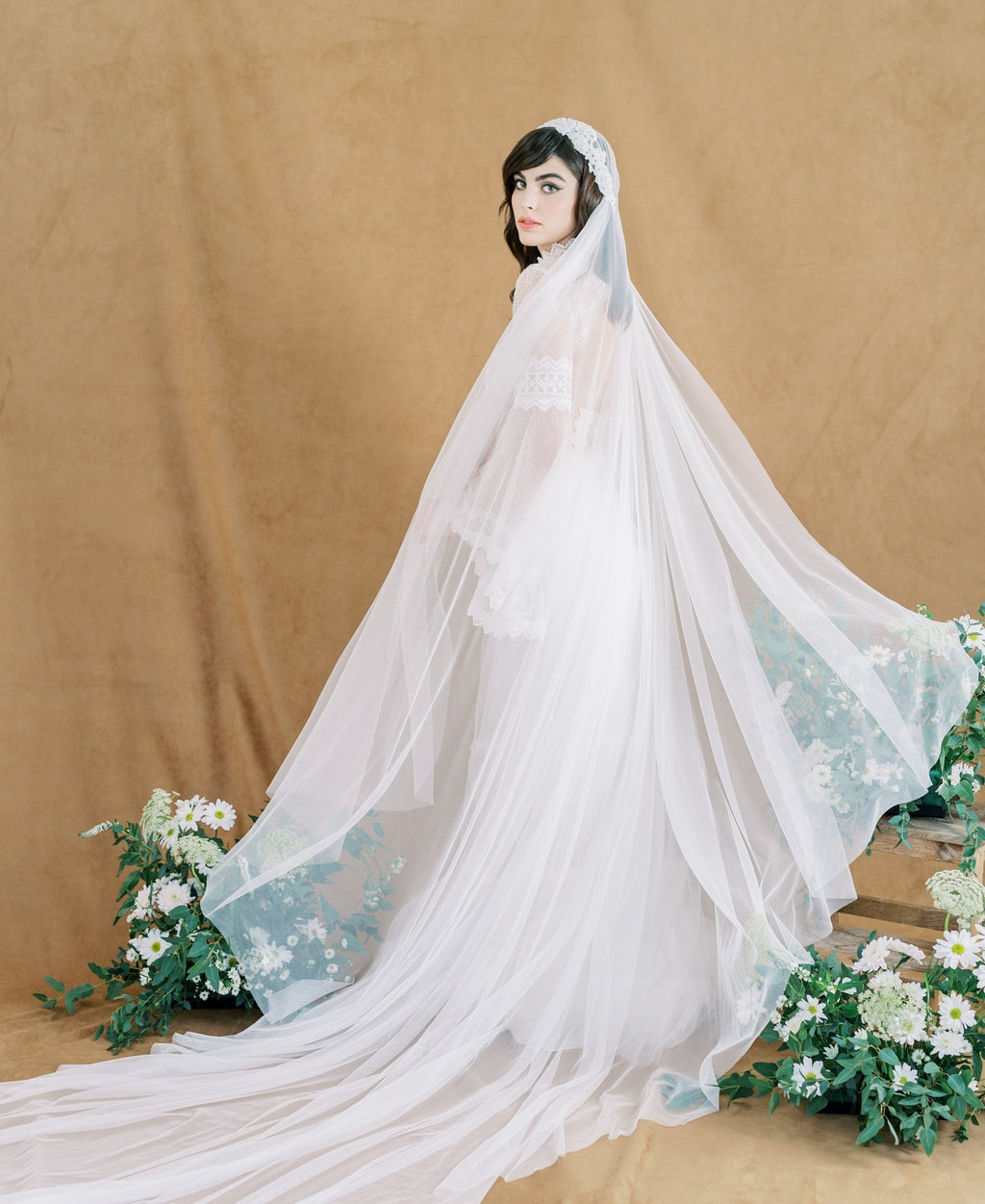 Voile Juliette en dentelle vintage perlée JONI