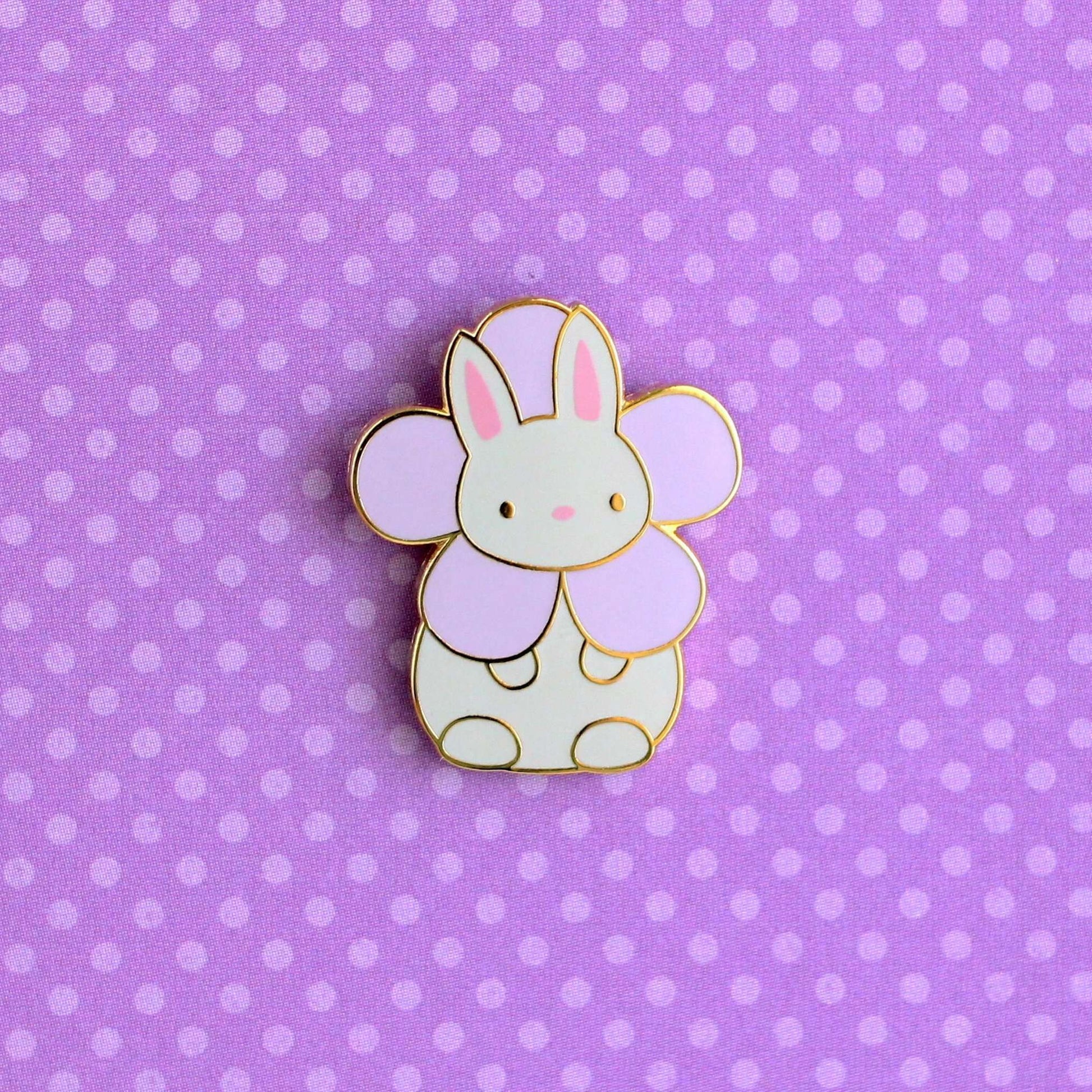 Pin's lapin violet - Badge de revers lapin - Pin's émaillé fleur - Pin's sac à dos