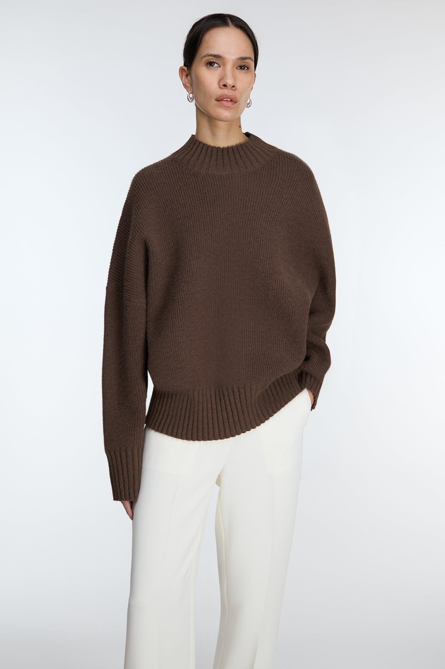 PULL OVERSIZE À BORDURES LARGES