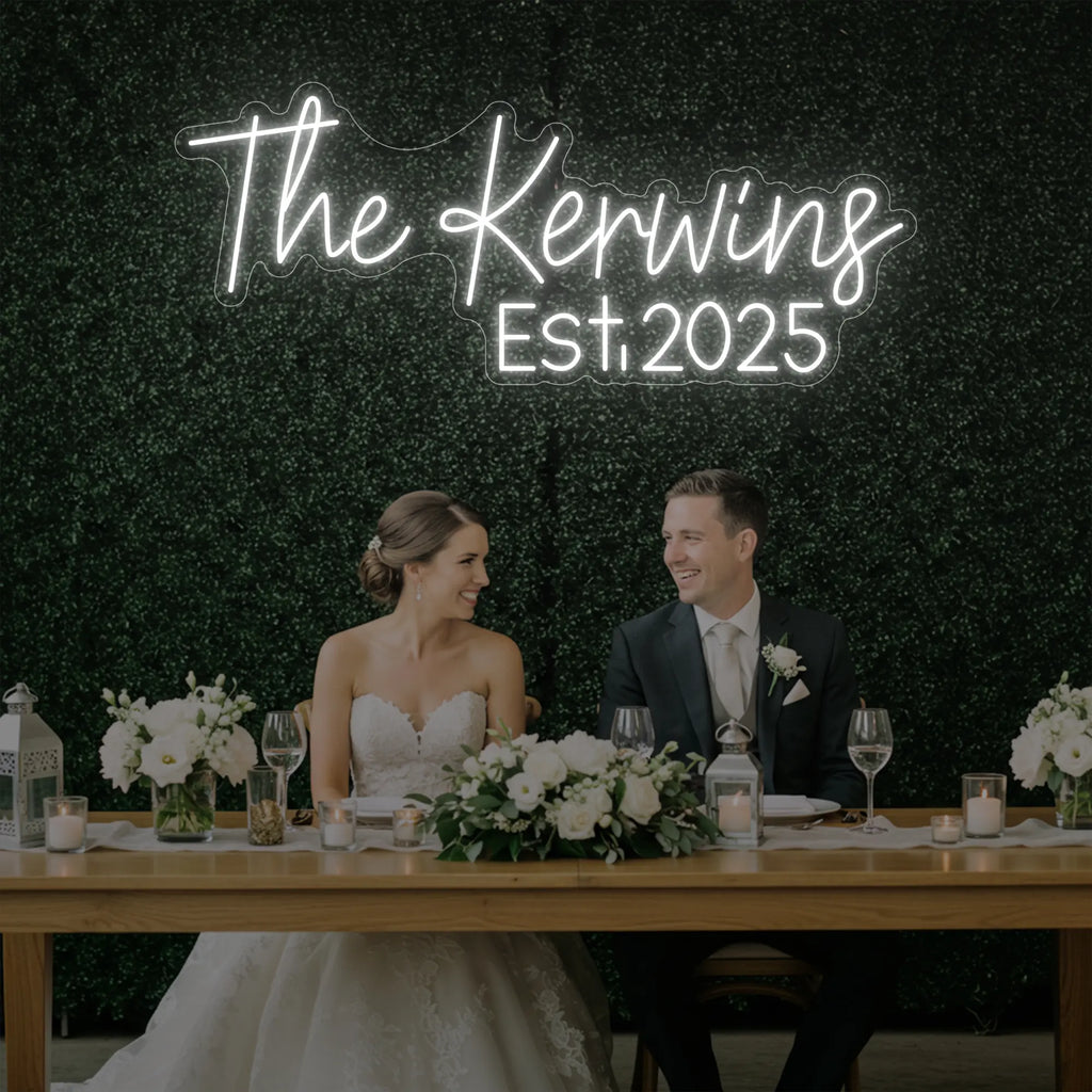 Enseigne lumineuse personnalisée avec noms de famille de mariage V5