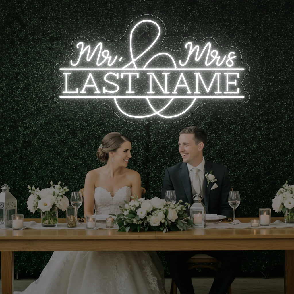 Enseigne lumineuse personnalisée avec noms de famille de mariage V6
