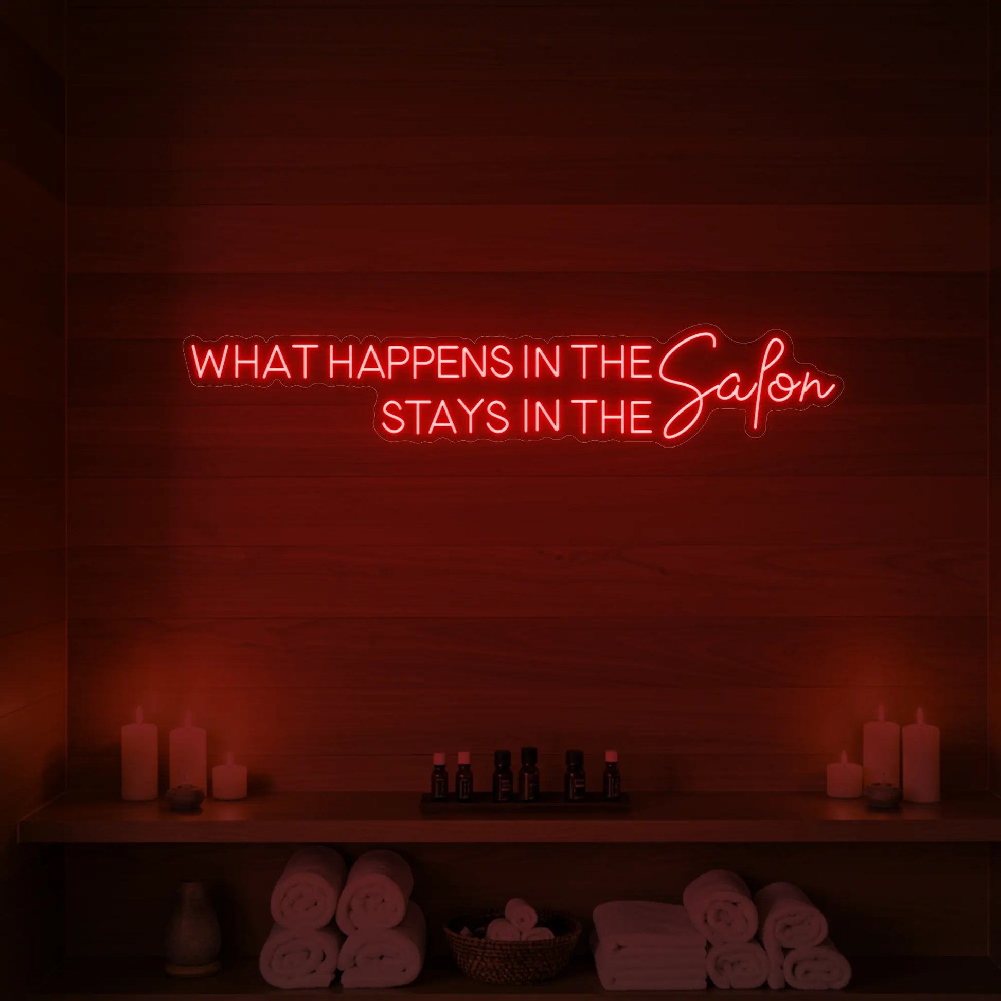 Que se passe-t-il dans l'enseigne lumineuse du salon ?