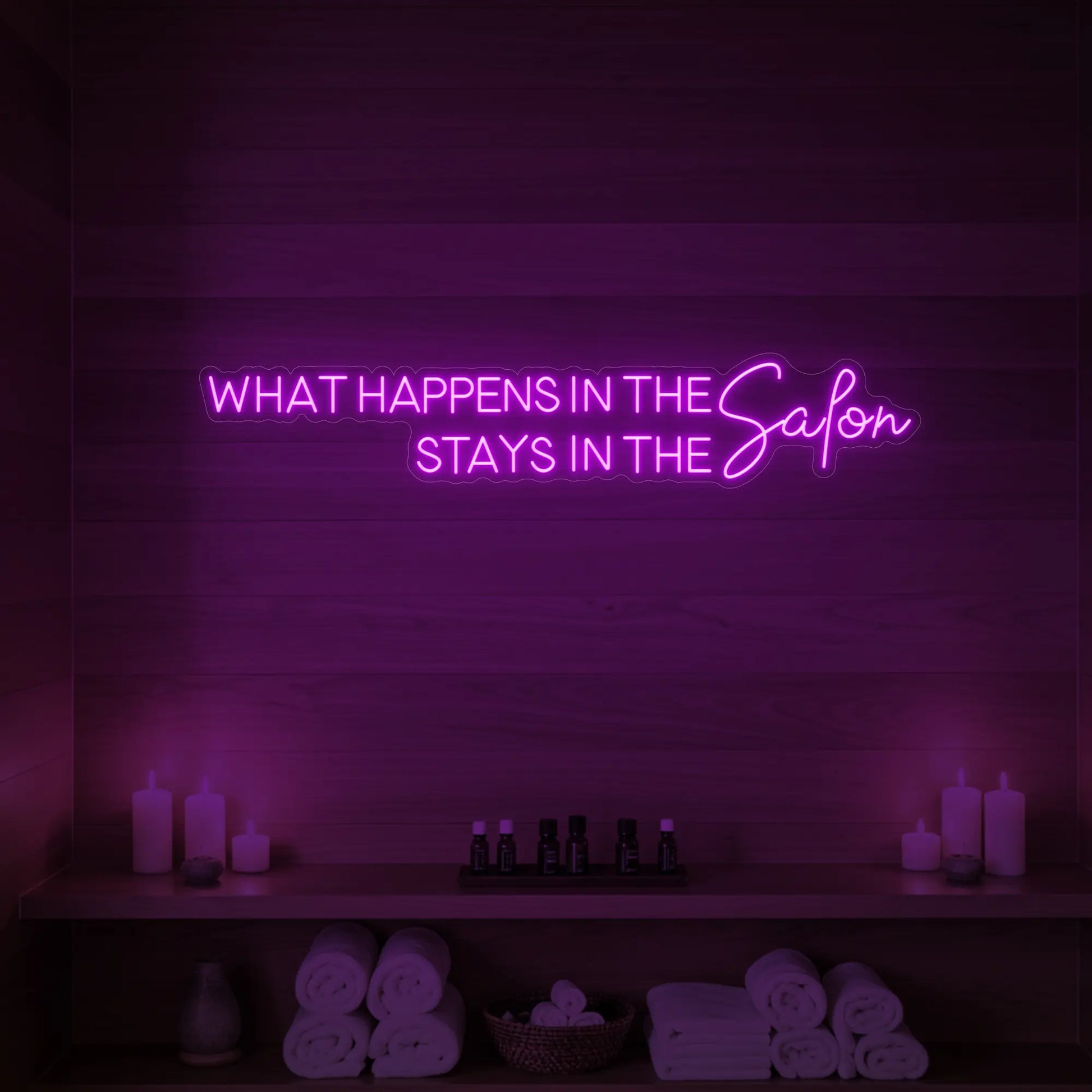 Que se passe-t-il dans l'enseigne lumineuse du salon ?