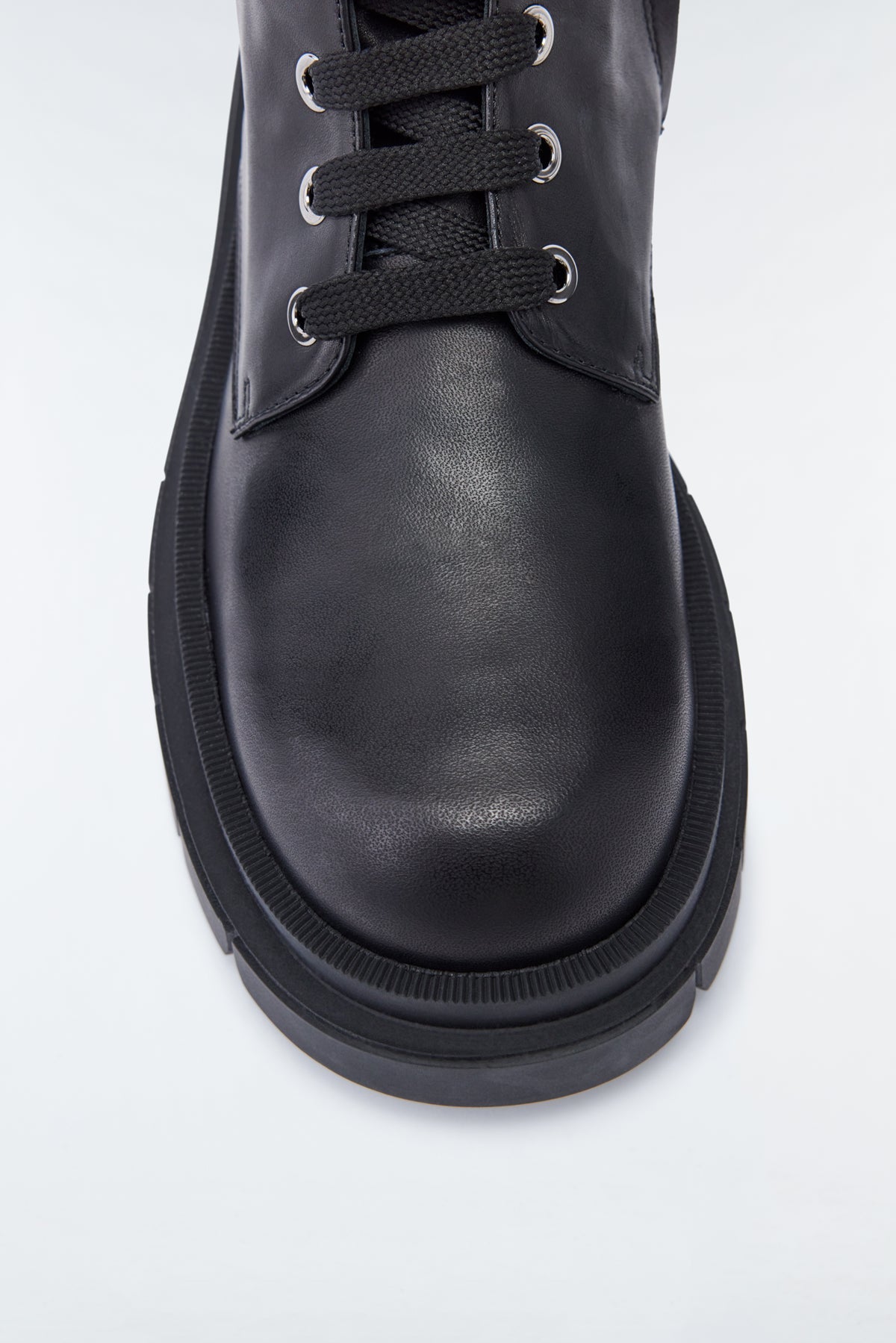 WARRIOR unlined lug sole (R) Leather combat boot for men