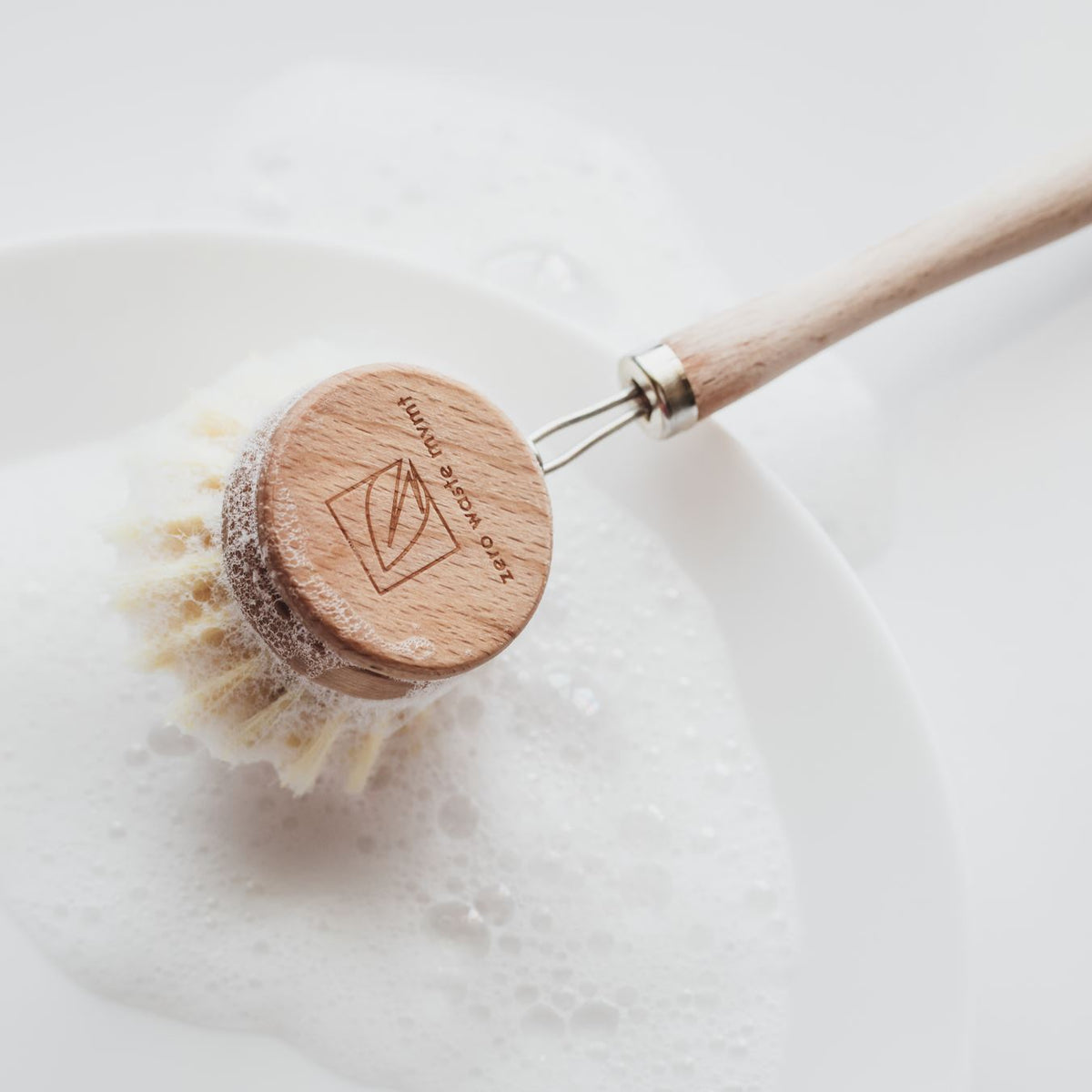 Brosse à vaisselle en bois
