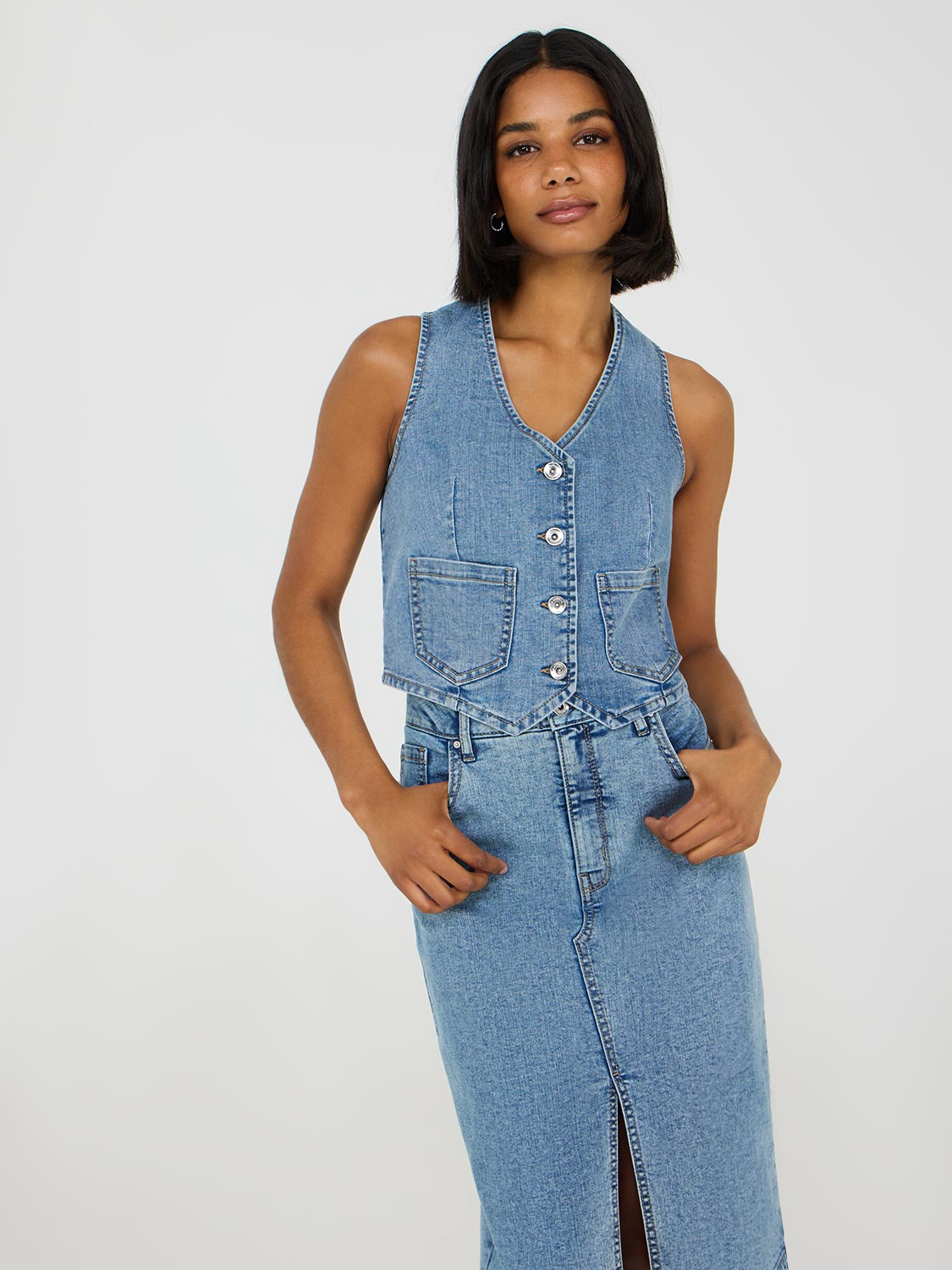 Gilet en jean à poches plaquées