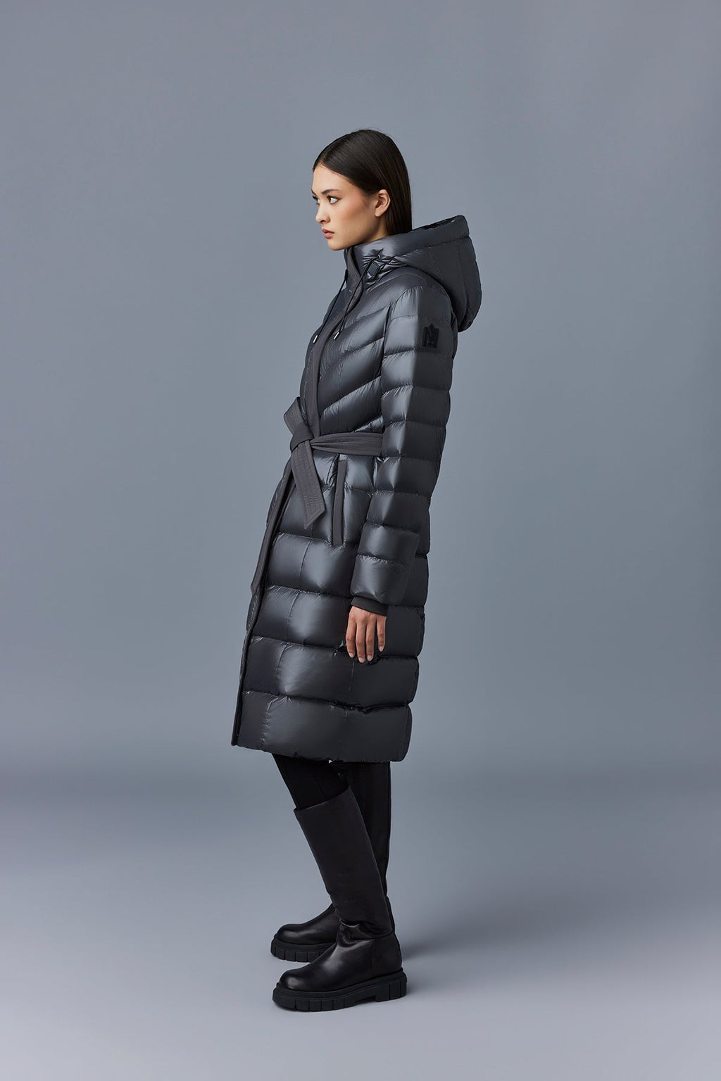 CORALIA down coat with hood and sash belt