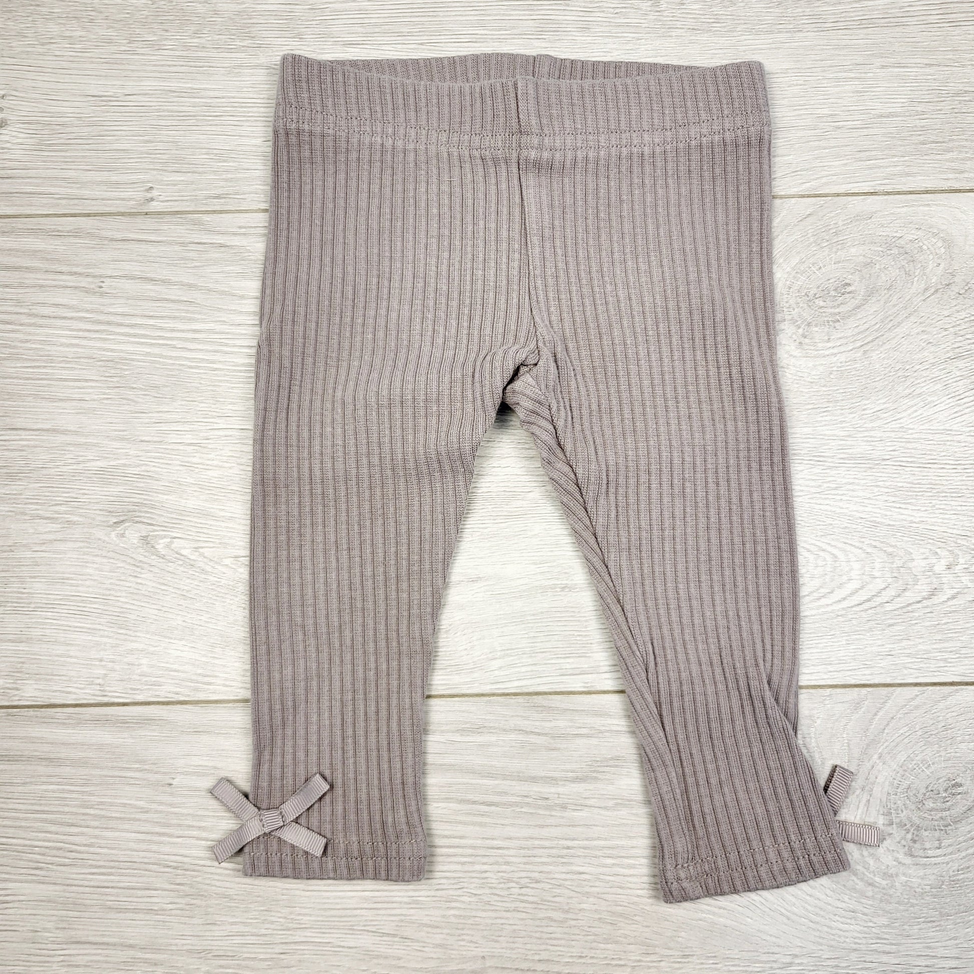ECRS34 - Legging côtelé gris. Taille 3-6 mois
