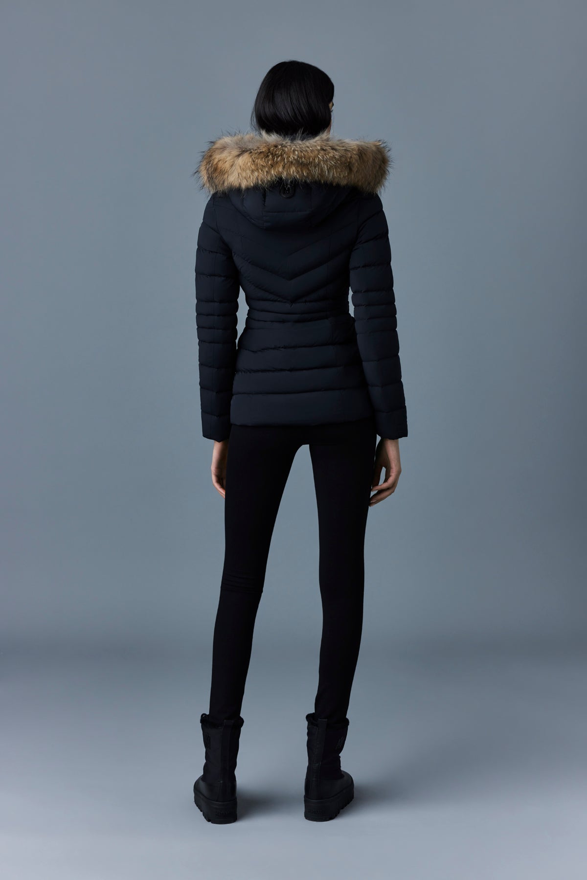 PATSY Manteau Agile 360 en couette avec col en fourrure naturelle