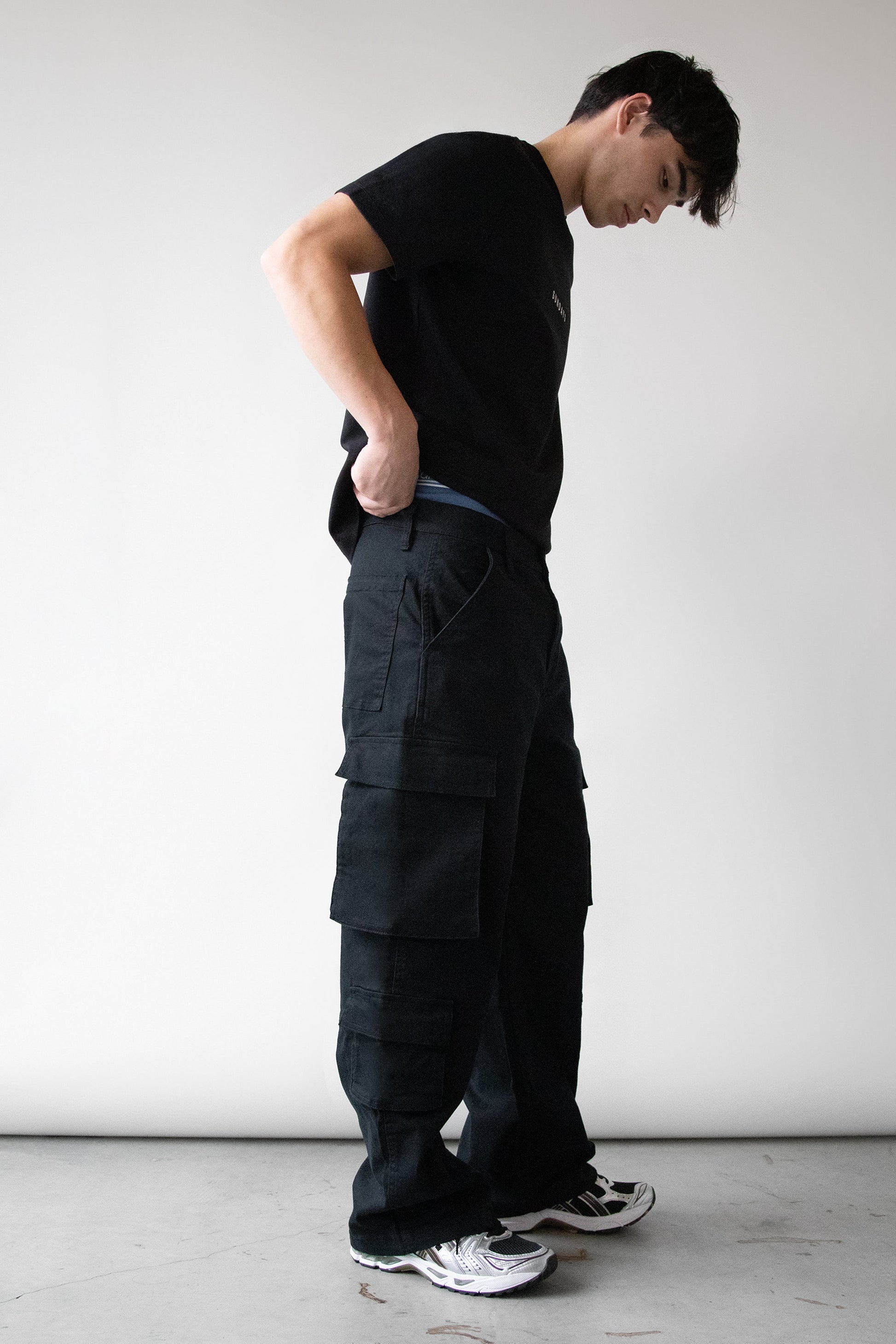 PANTALON CARGO EN SERGÉ