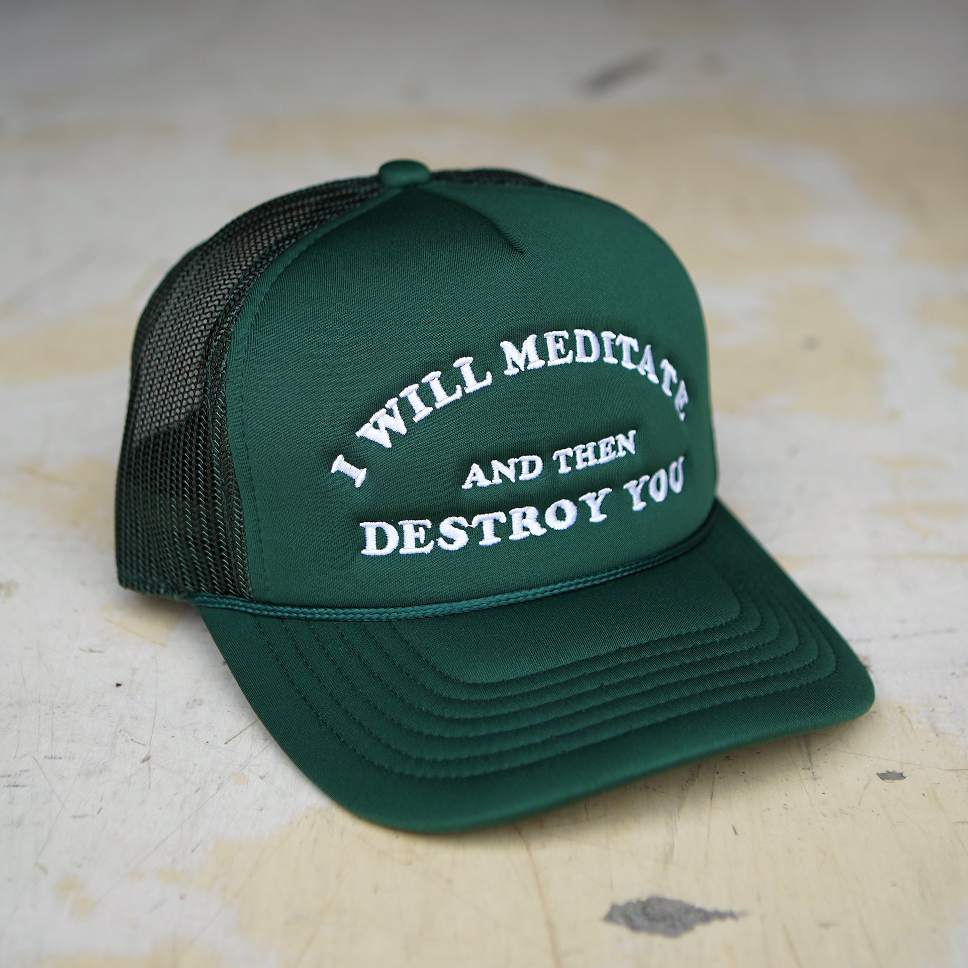 Casquette de camionneur en mousse Yoga Flame