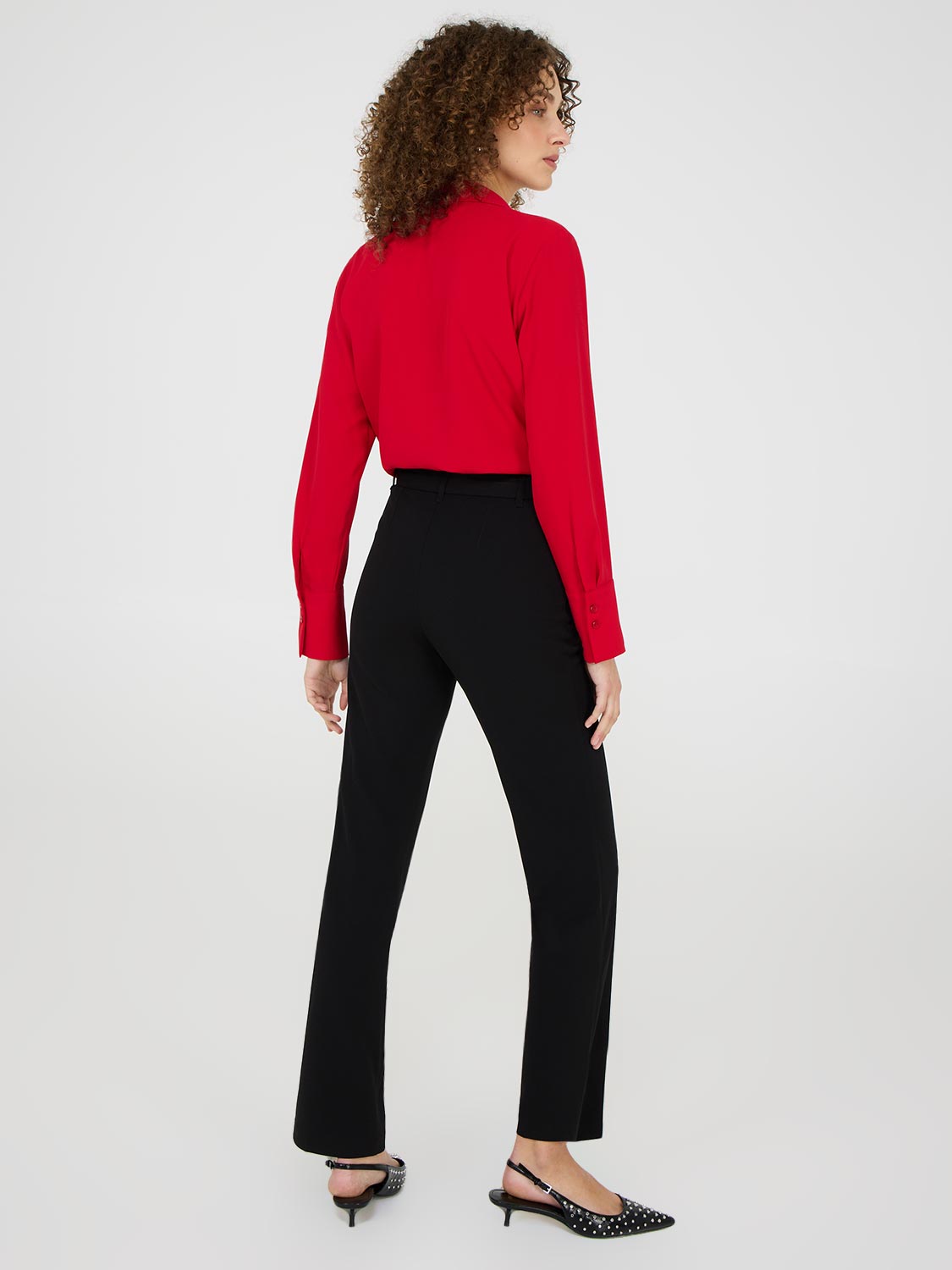 Pantalon en crêpe ceinturé