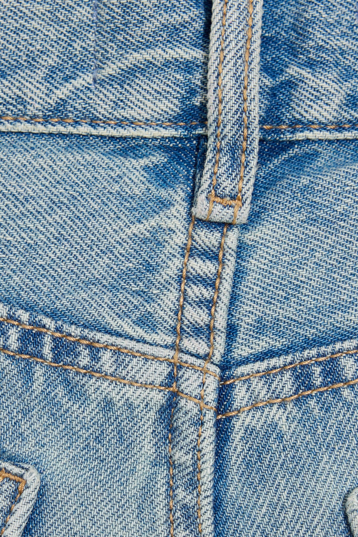 Short en jean taille basse à revers